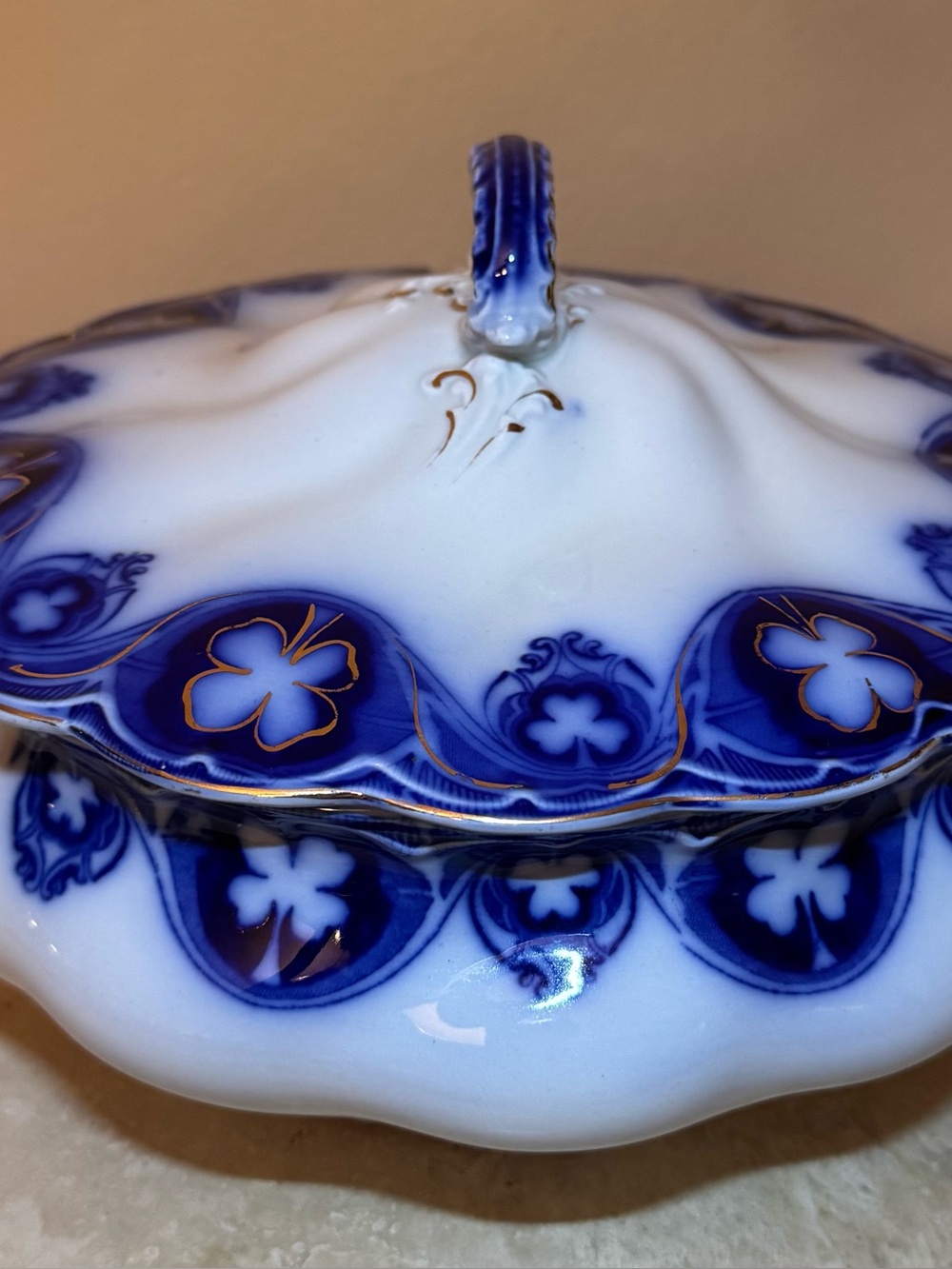 Antique Flow Blue Johnson Bros. England 1.5qt. Soup Tureen. 1905-1921